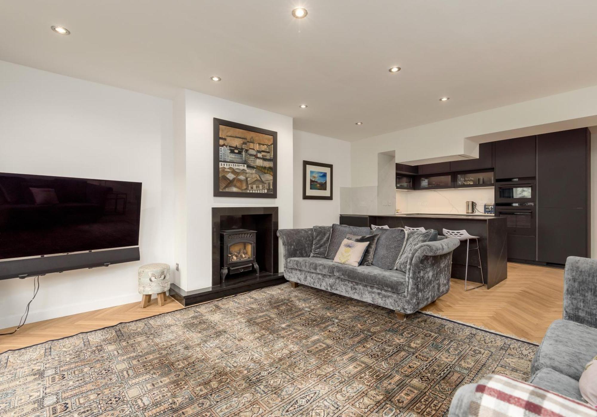 The York Place * Edinburgh